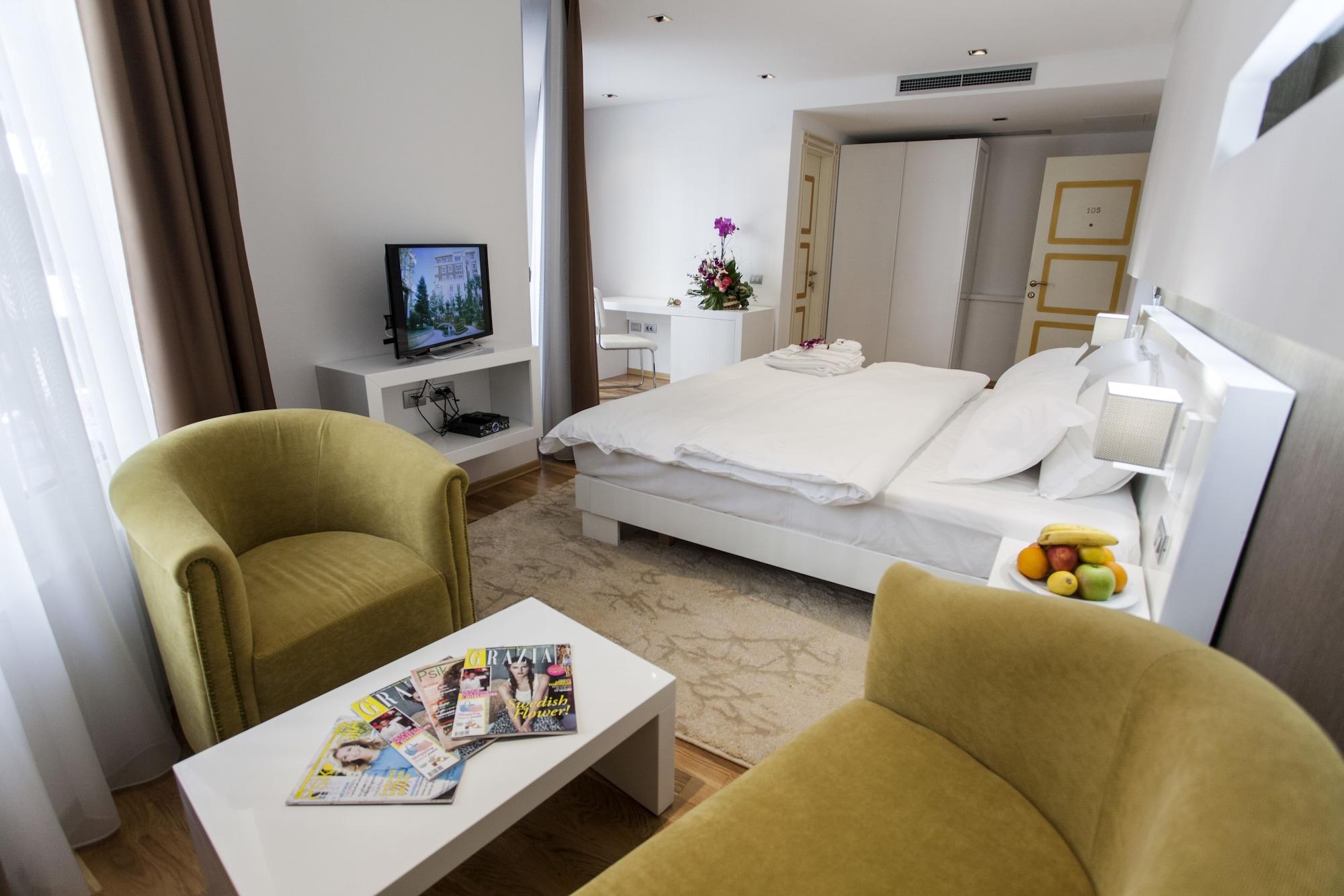 Prestige Hotel Tirana Exteriör bild