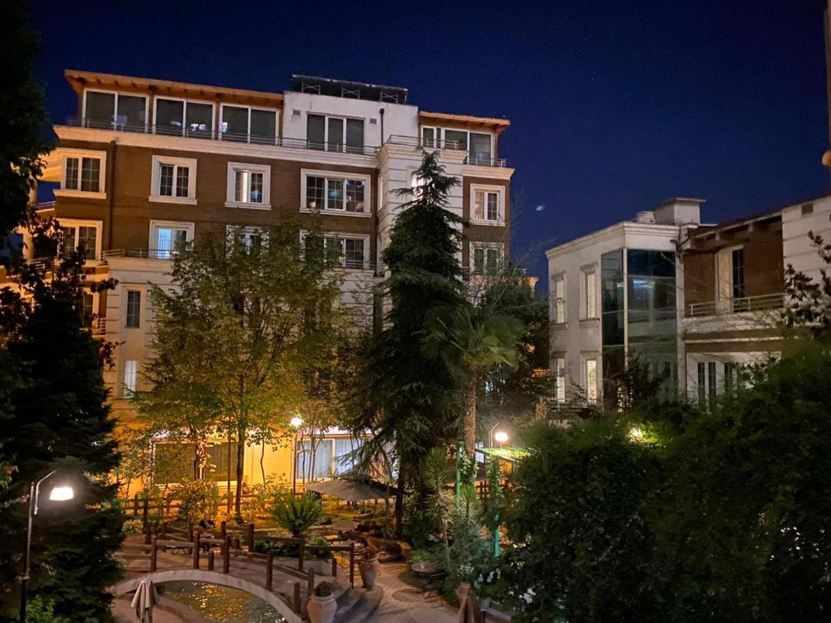 Prestige Hotel Tirana Exteriör bild