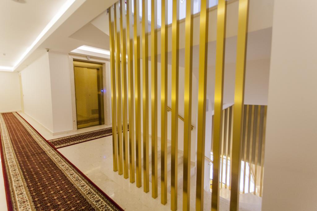 Prestige Hotel Tirana Exteriör bild