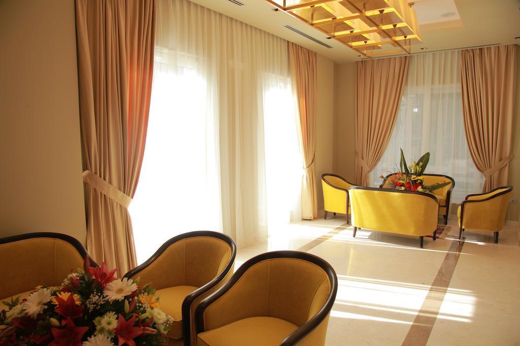 Prestige Hotel Tirana Exteriör bild