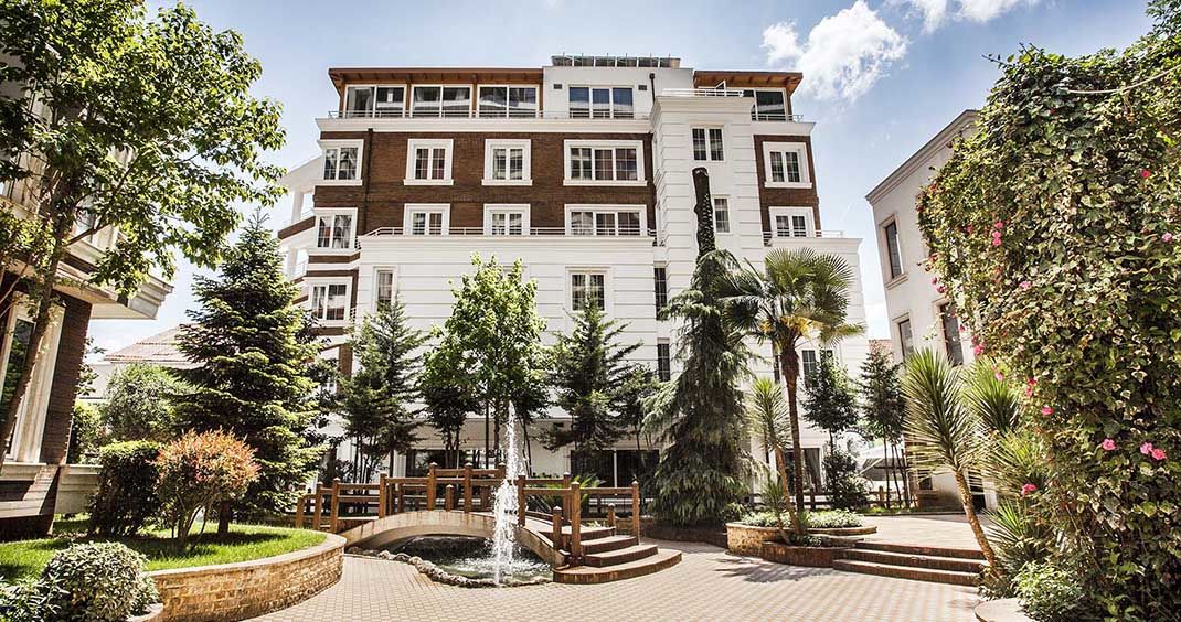 Prestige Hotel Tirana Exteriör bild